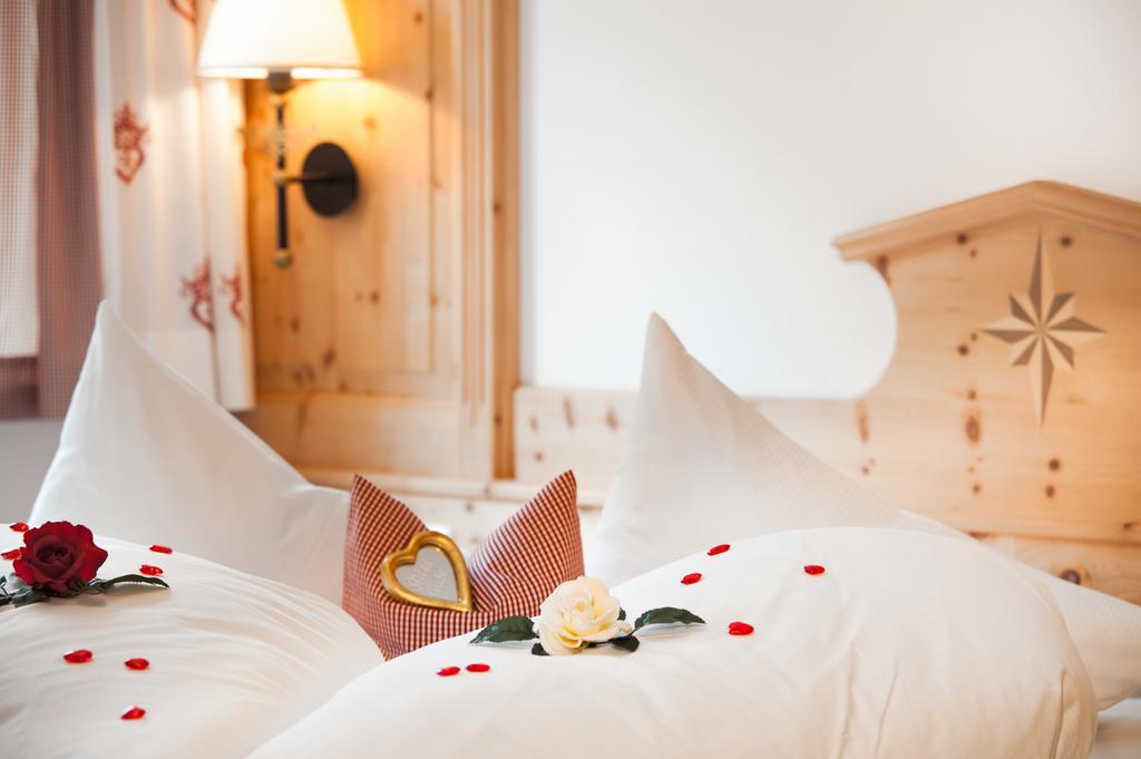 Ferienschloessl Harmonie Otel Holzgau Oda fotoğraf