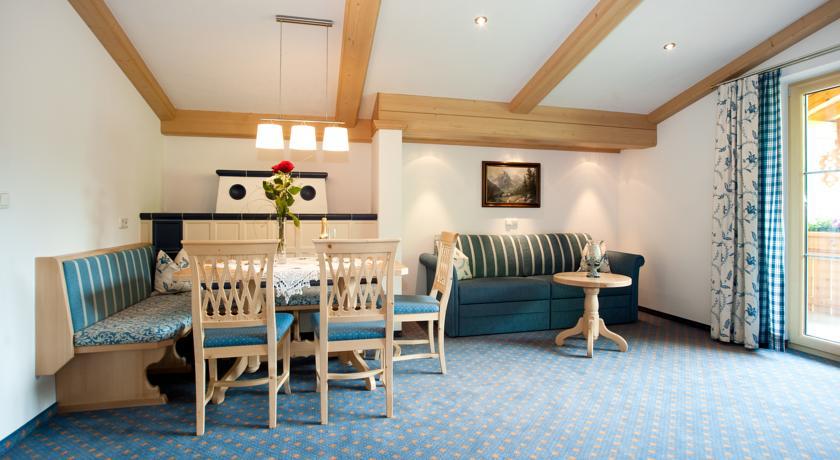 Ferienschloessl Harmonie Otel Holzgau Dış mekan fotoğraf