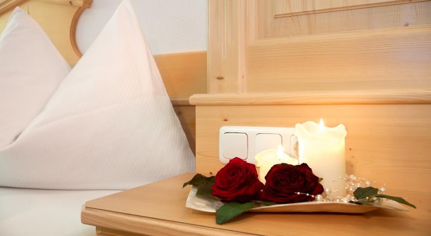 Ferienschloessl Harmonie Otel Holzgau Oda fotoğraf