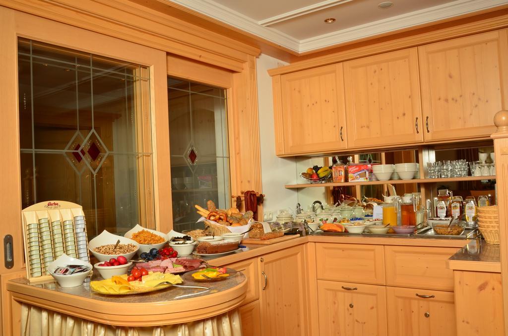 Ferienschloessl Harmonie Otel Holzgau Dış mekan fotoğraf