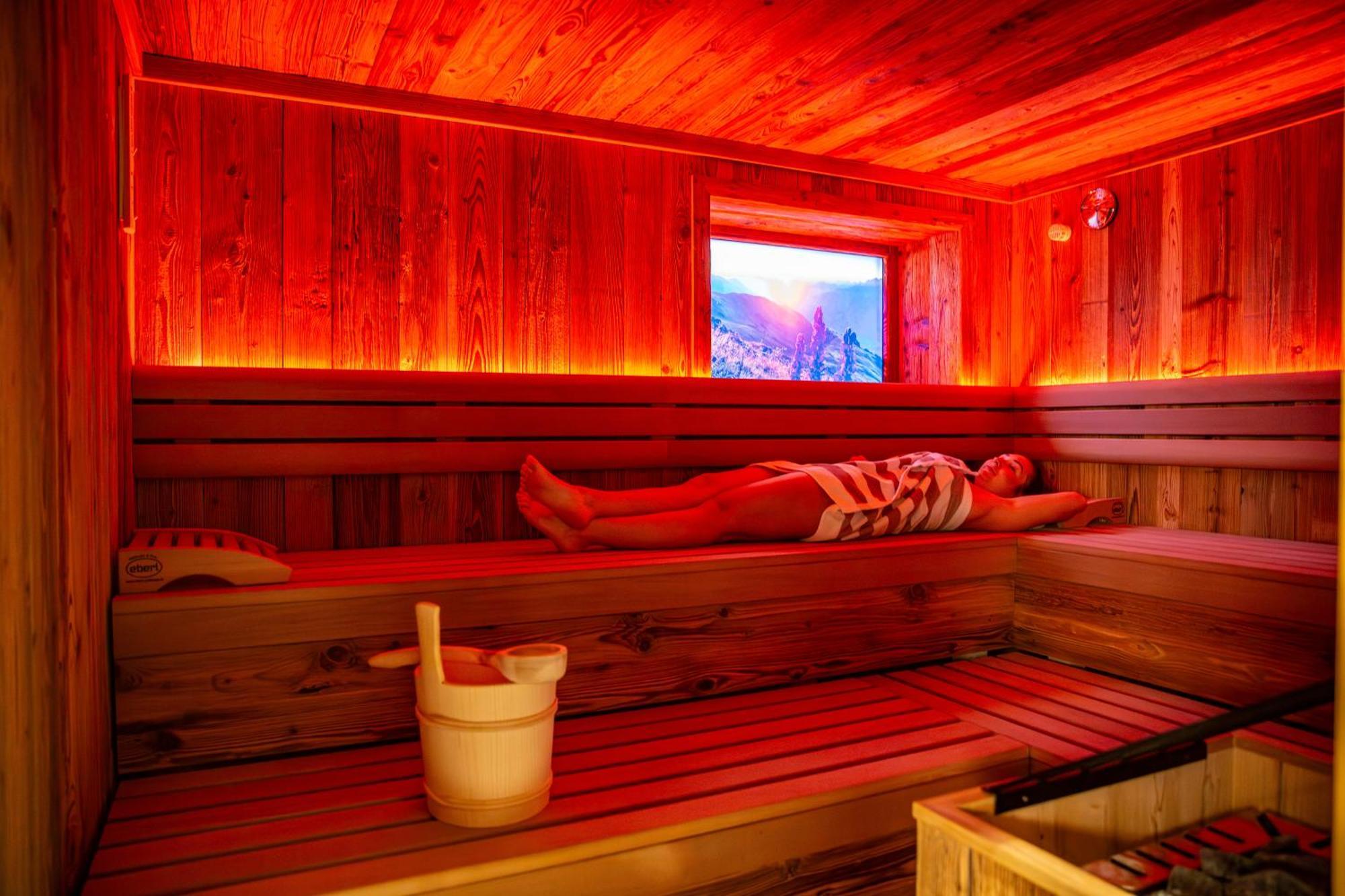Ferienschloessl Harmonie Otel Holzgau Dış mekan fotoğraf