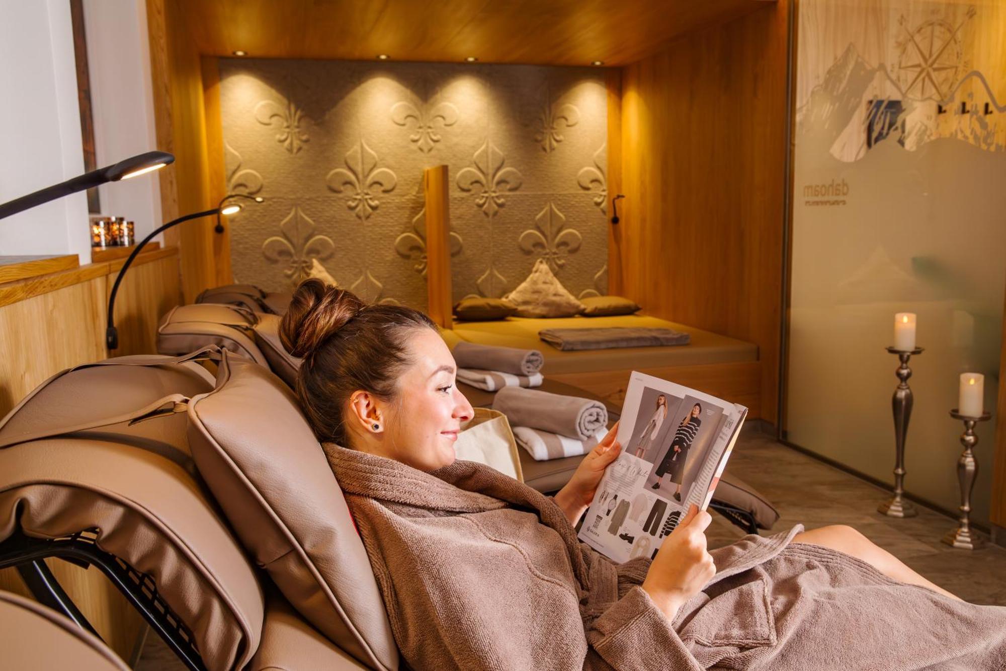Ferienschloessl Harmonie Otel Holzgau Dış mekan fotoğraf