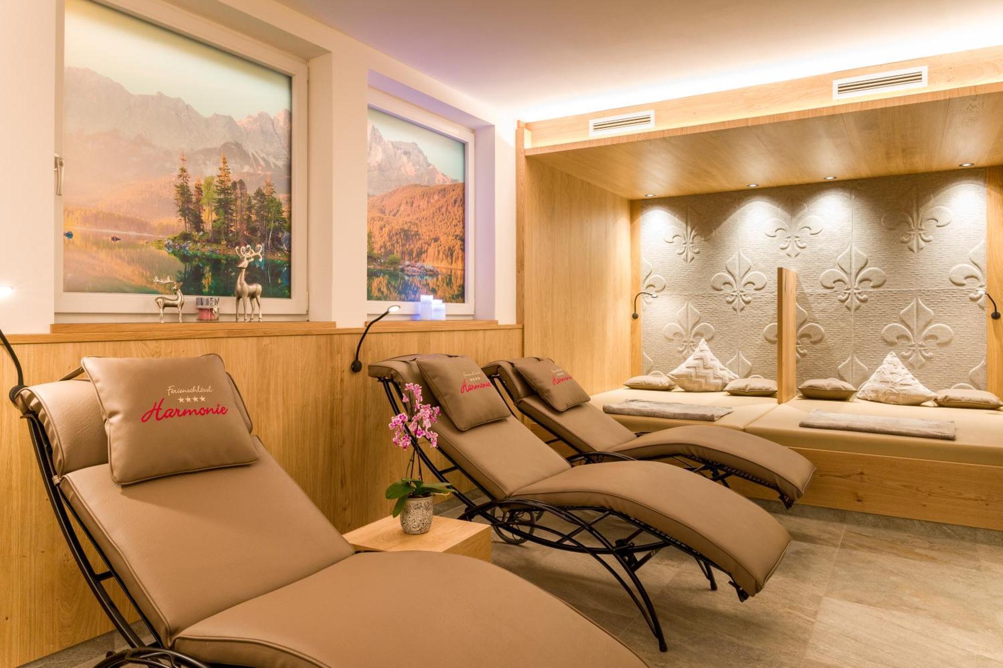 Ferienschloessl Harmonie Otel Holzgau Dış mekan fotoğraf