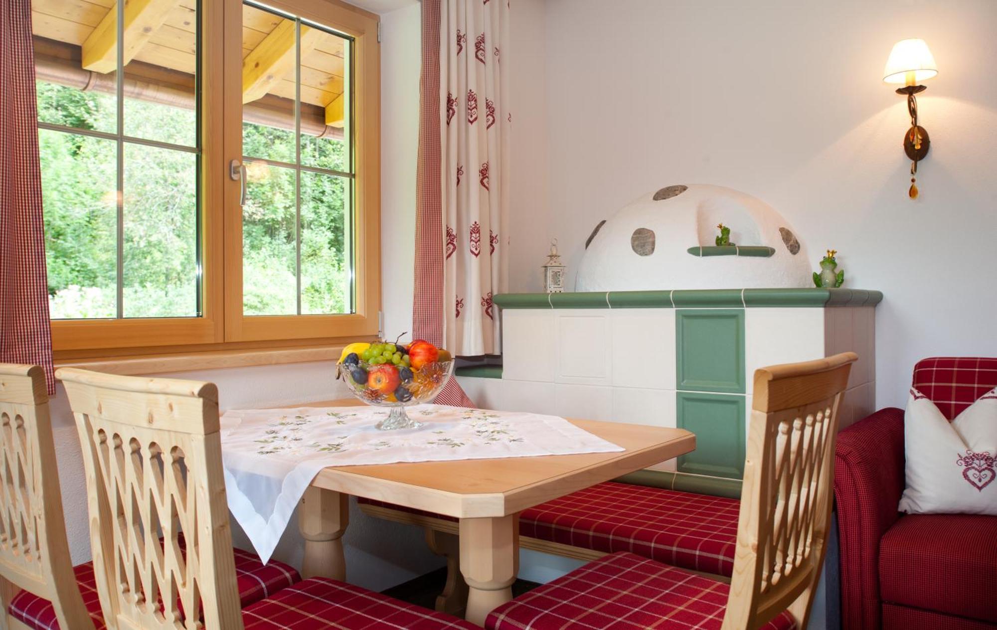 Ferienschloessl Harmonie Otel Holzgau Dış mekan fotoğraf