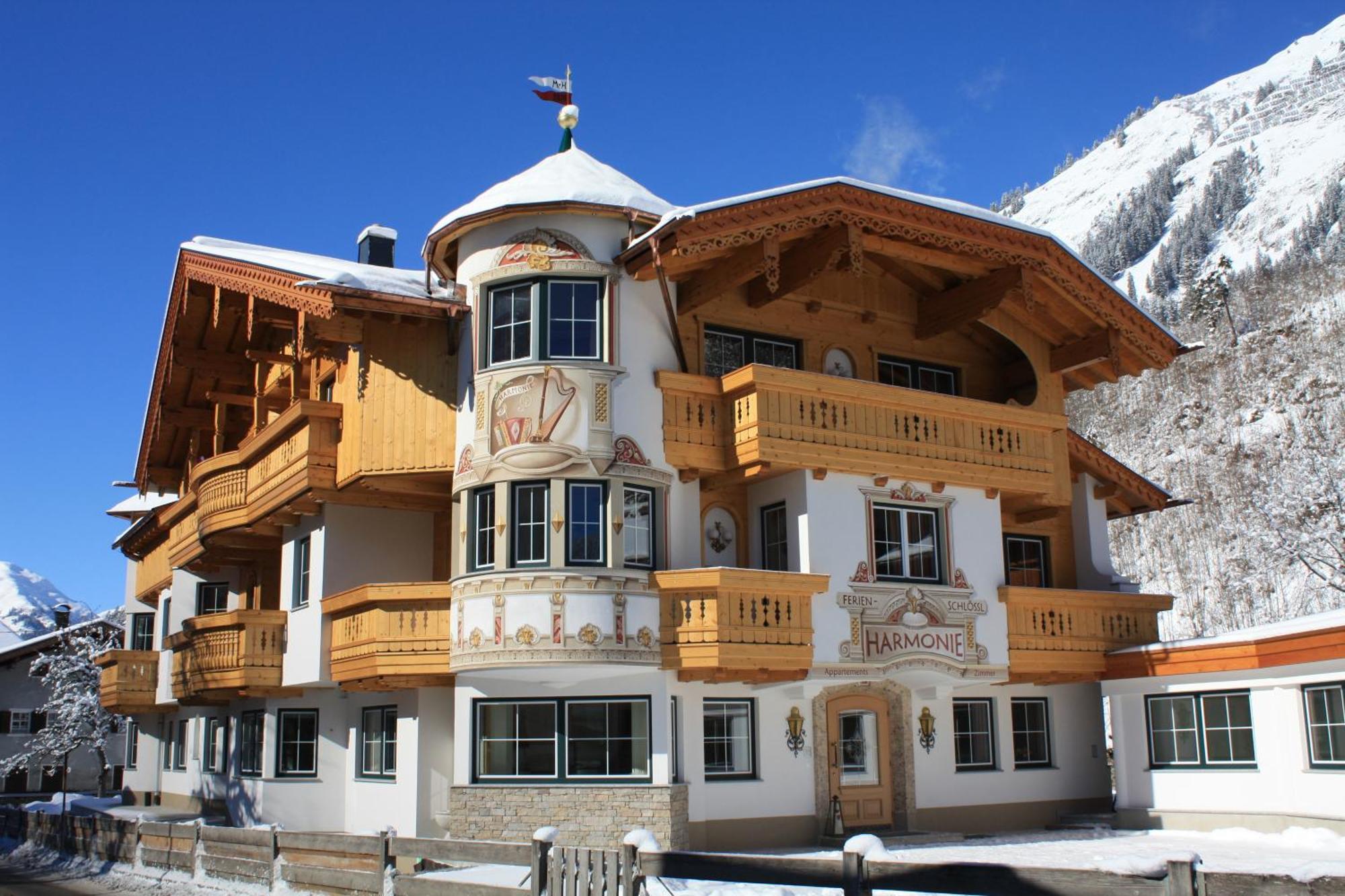 Ferienschloessl Harmonie Otel Holzgau Dış mekan fotoğraf
