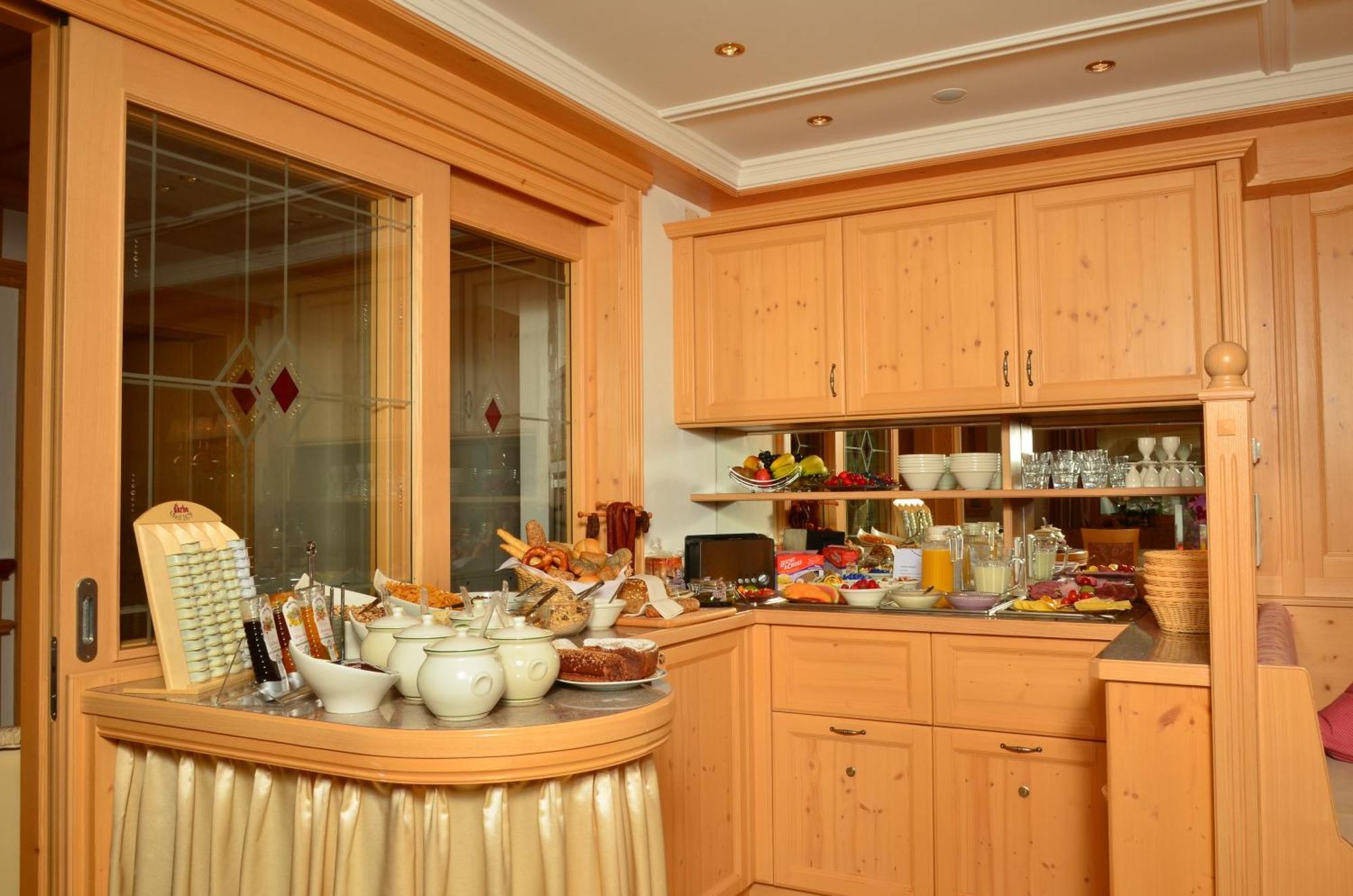 Ferienschloessl Harmonie Otel Holzgau Oda fotoğraf