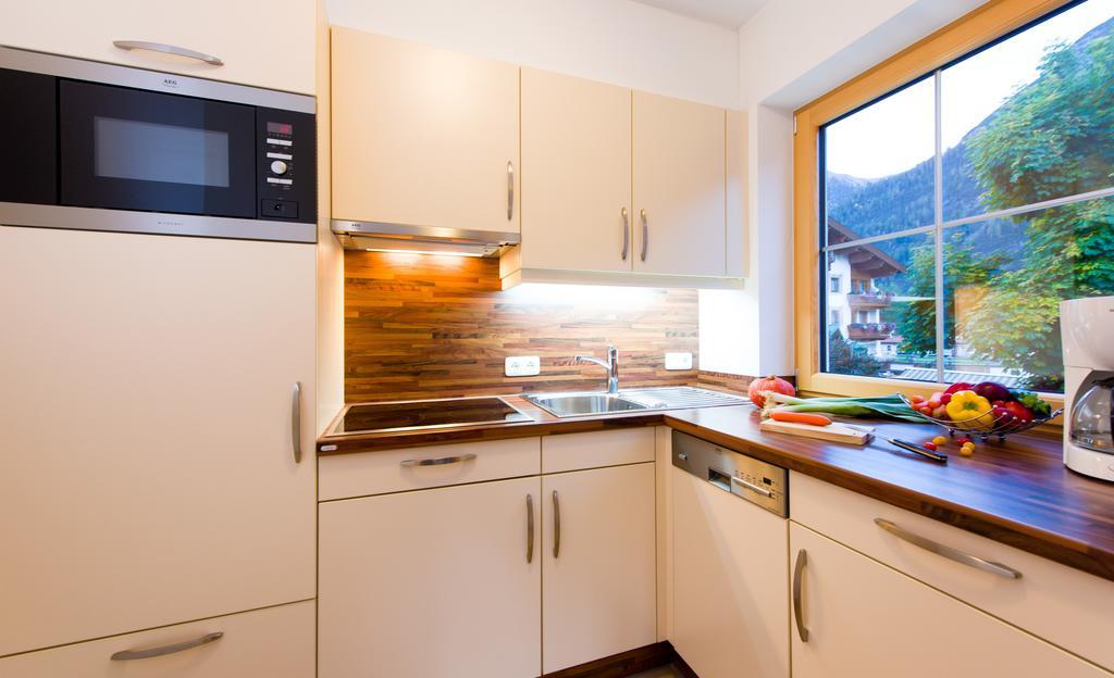Ferienschloessl Harmonie Otel Holzgau Dış mekan fotoğraf