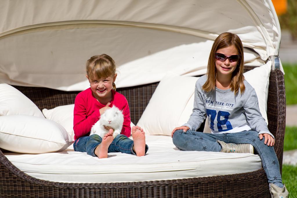 Ferienschloessl Harmonie Otel Holzgau Dış mekan fotoğraf