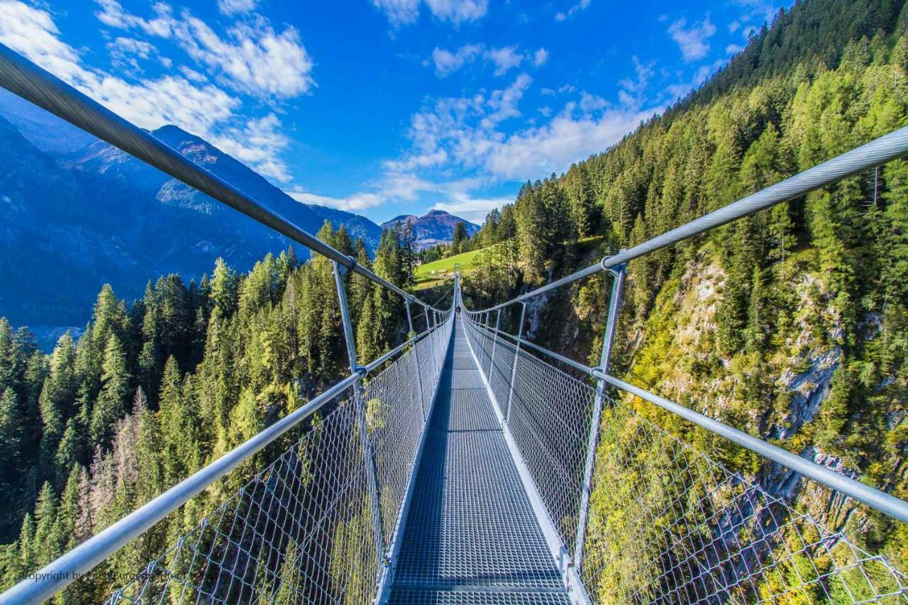 Ferienschloessl Harmonie Otel Holzgau Dış mekan fotoğraf